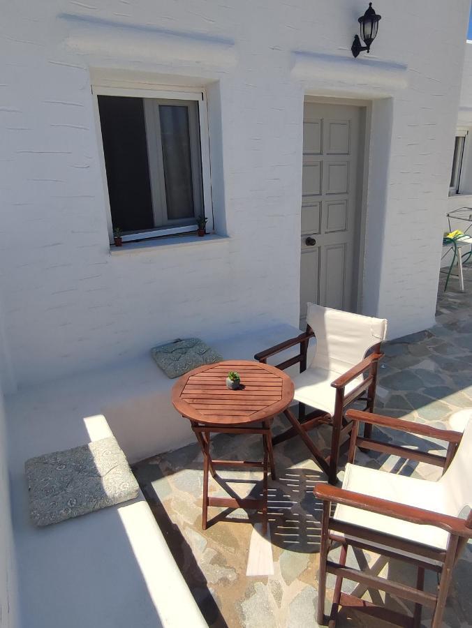 Ferienwohnung Mia Casaki Naoussa Exterior foto