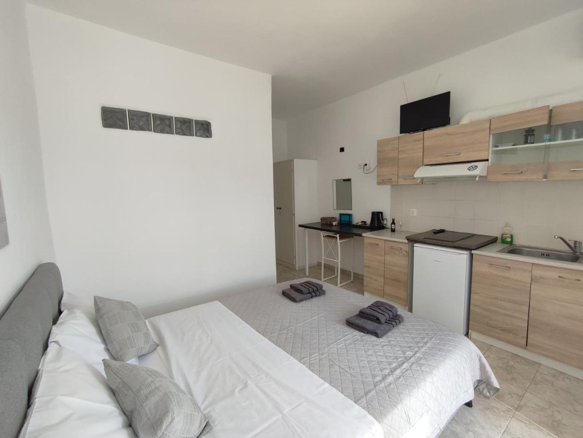 Ferienwohnung Mia Casaki Naoussa Exterior foto