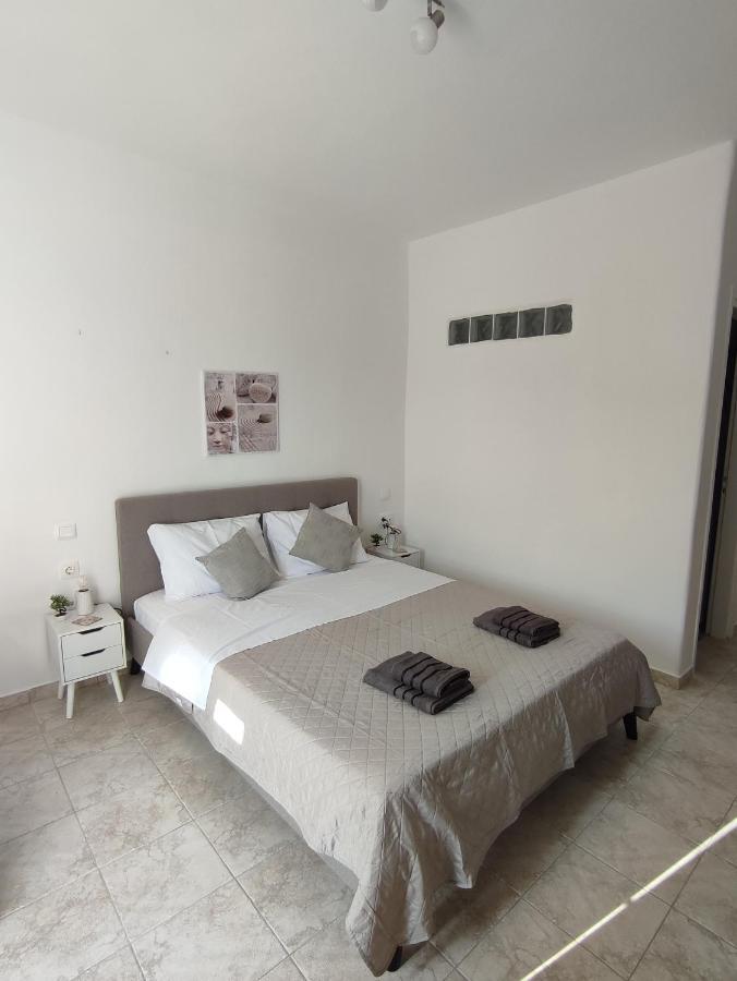 Ferienwohnung Mia Casaki Naoussa Exterior foto